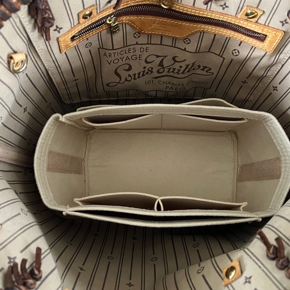 Customized LV Monogram Neverfull MM - Picture 8 of 16